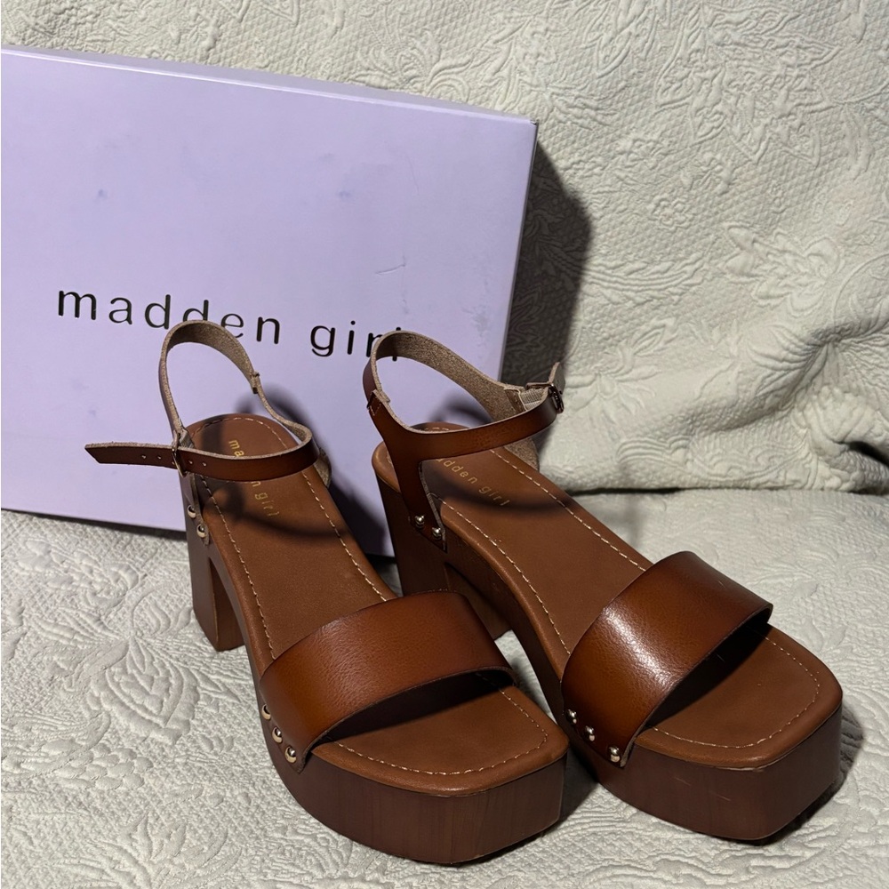 Madden Girl Brown Platform Sandals with Chunky Sole